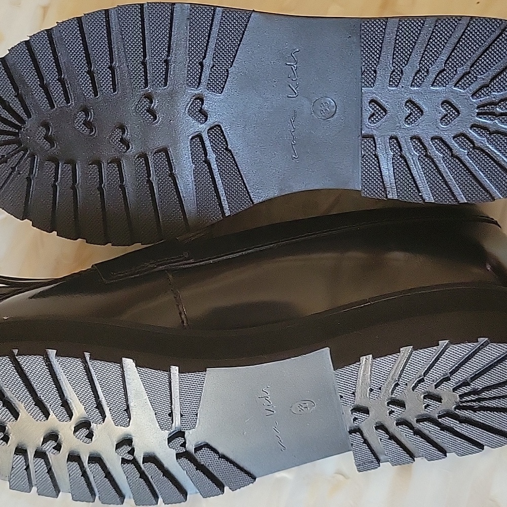 NWT ZARA KIDS Classic Black Tassel Loafers for Girls Size 33 EU US 2 - Picture 4 of 5